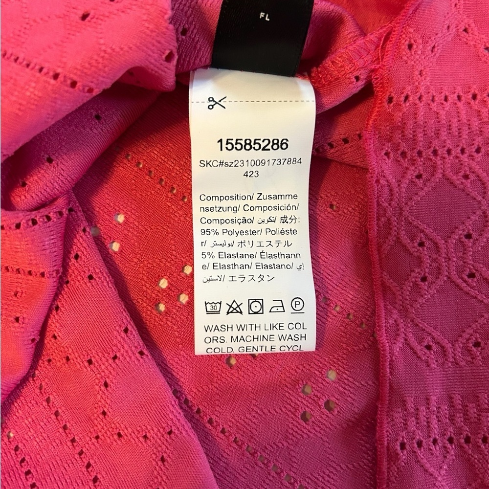 SHEIN Curve Plus Women’s Pink Square Neck Top Flowers on Neckline Size 24-26 NWT - Picture 7 of 10